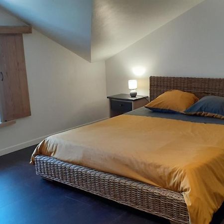 Bed and Breakfast Grande Chambre D'Hote Les Chats-Pitres La Rochette  Екстер'єр фото